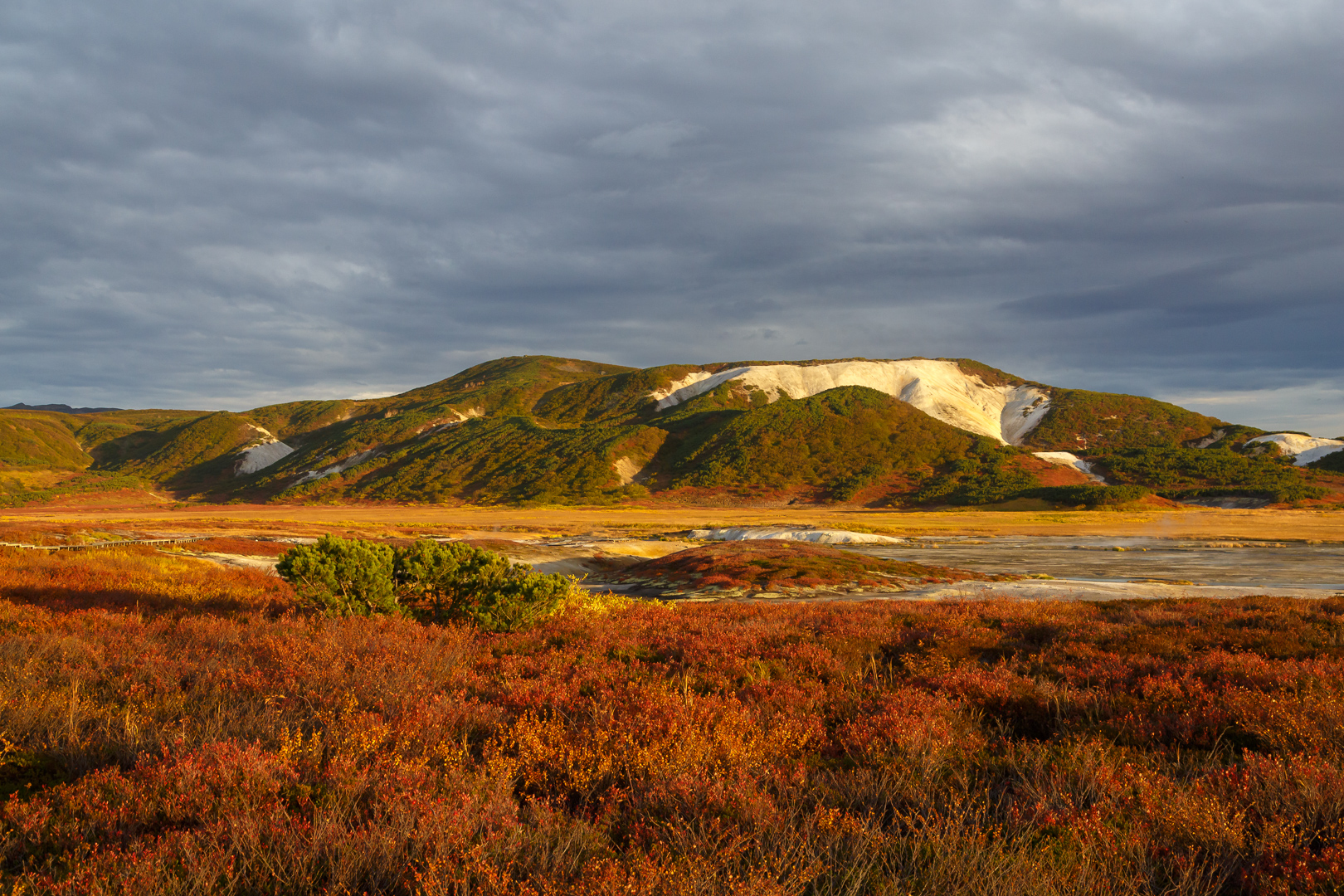 кальдера Узон